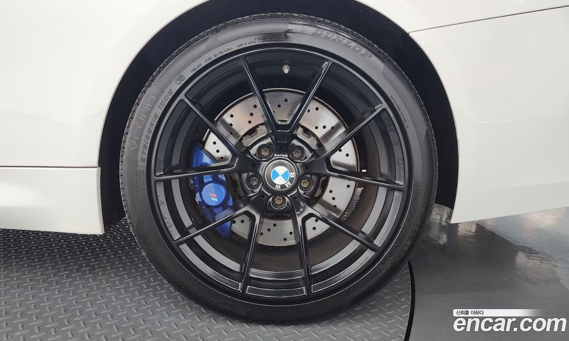 BMW M4 (F82) фото 21