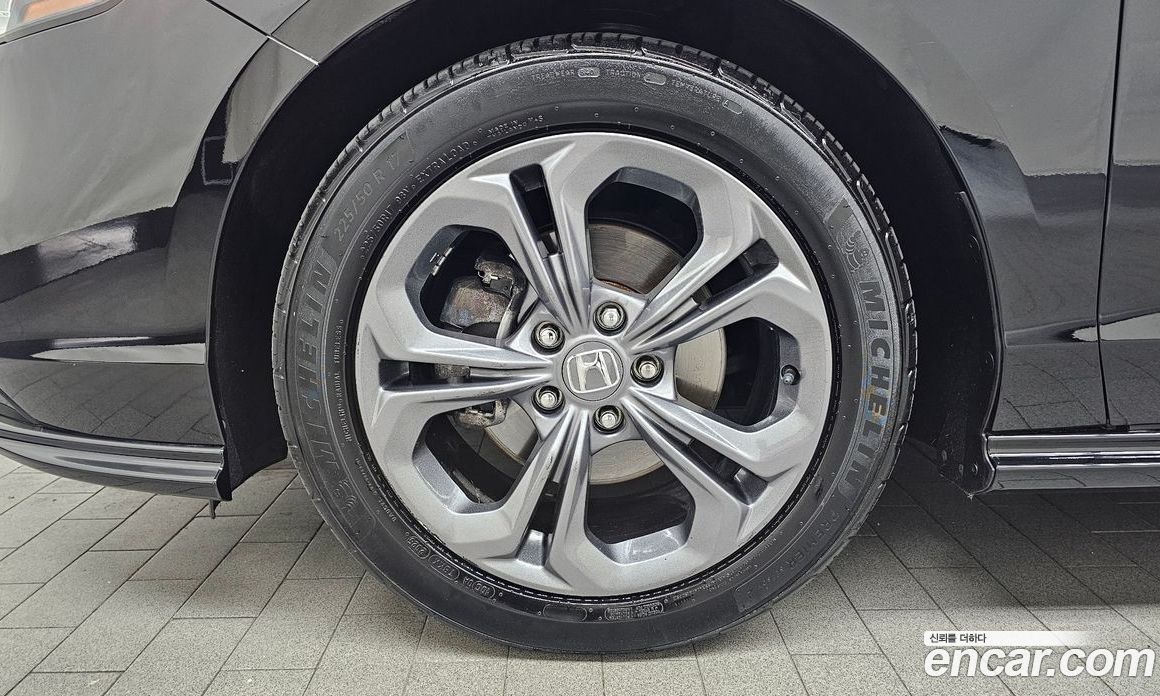 Honda Accord 11th Gen фото 5