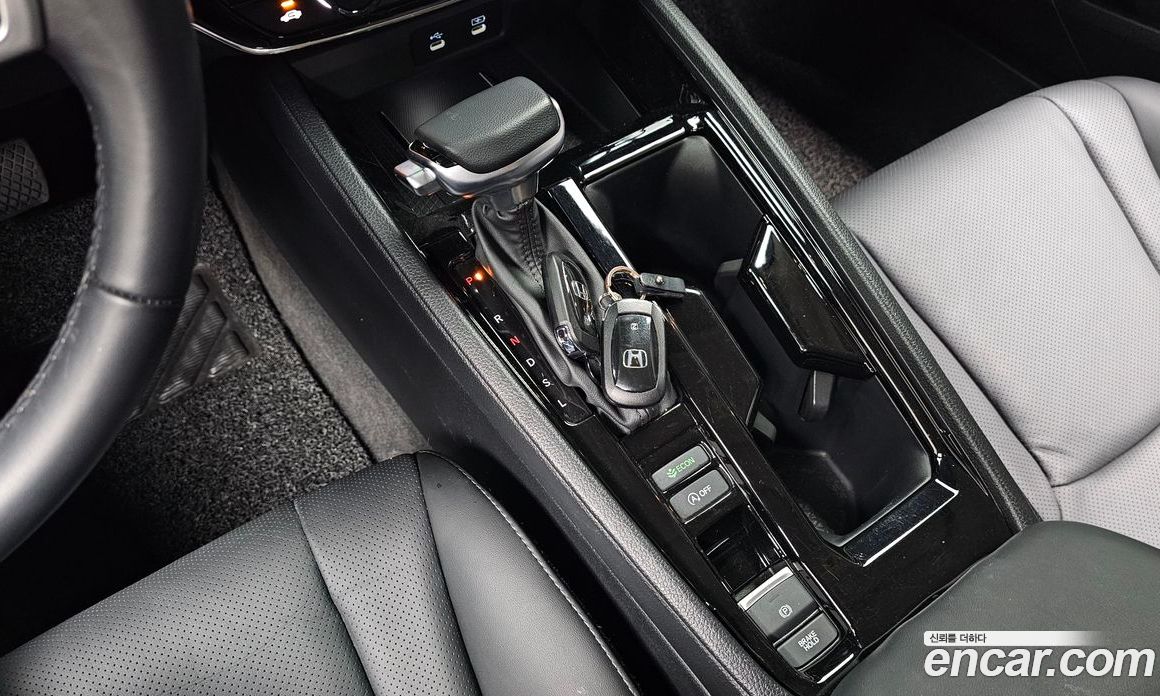 Honda Accord 11th Gen фото 9