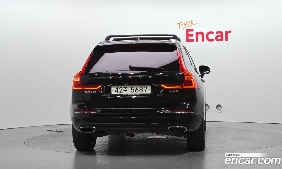 Volvo XC60 2nd Gen фото 4
