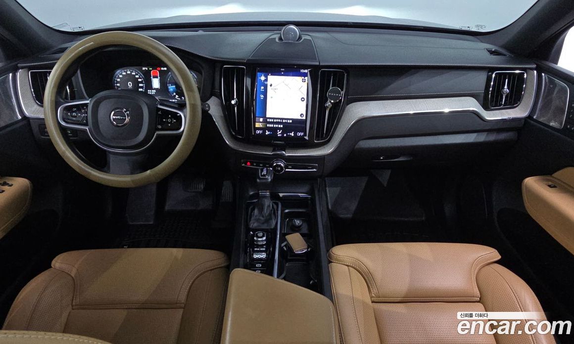 Volvo XC60 2nd Gen фото 7