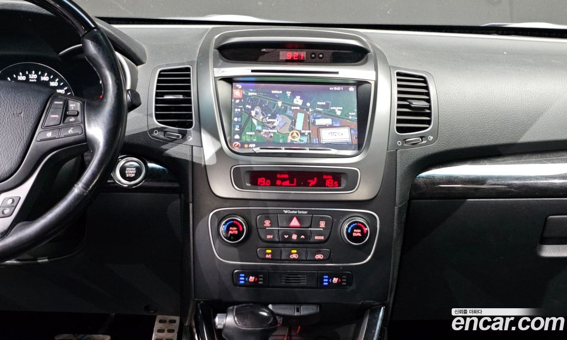 Kia Sorento 2nd Gen Restyling фото 13