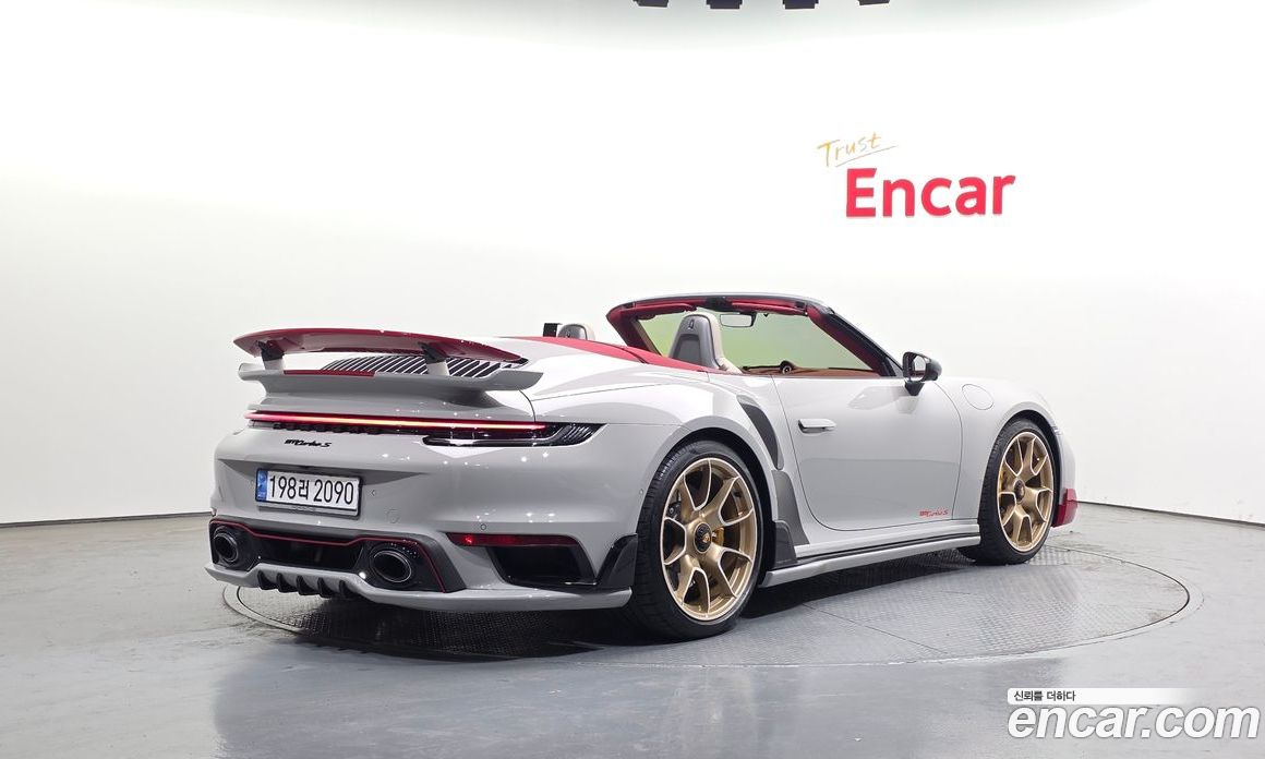 Porsche 911 (992) фото 2