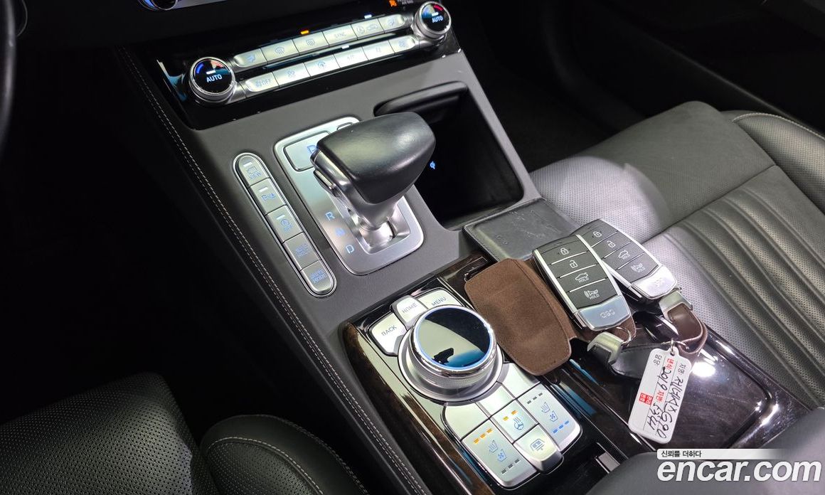 Genesis G90 фото 9