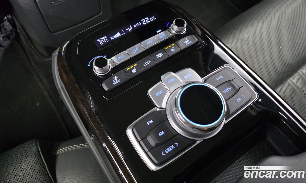 Genesis G90 фото 18