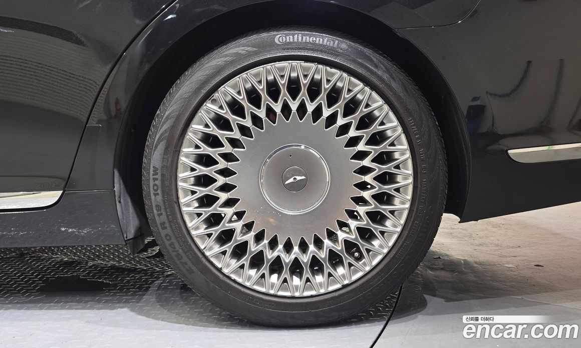 Genesis G90 фото 21