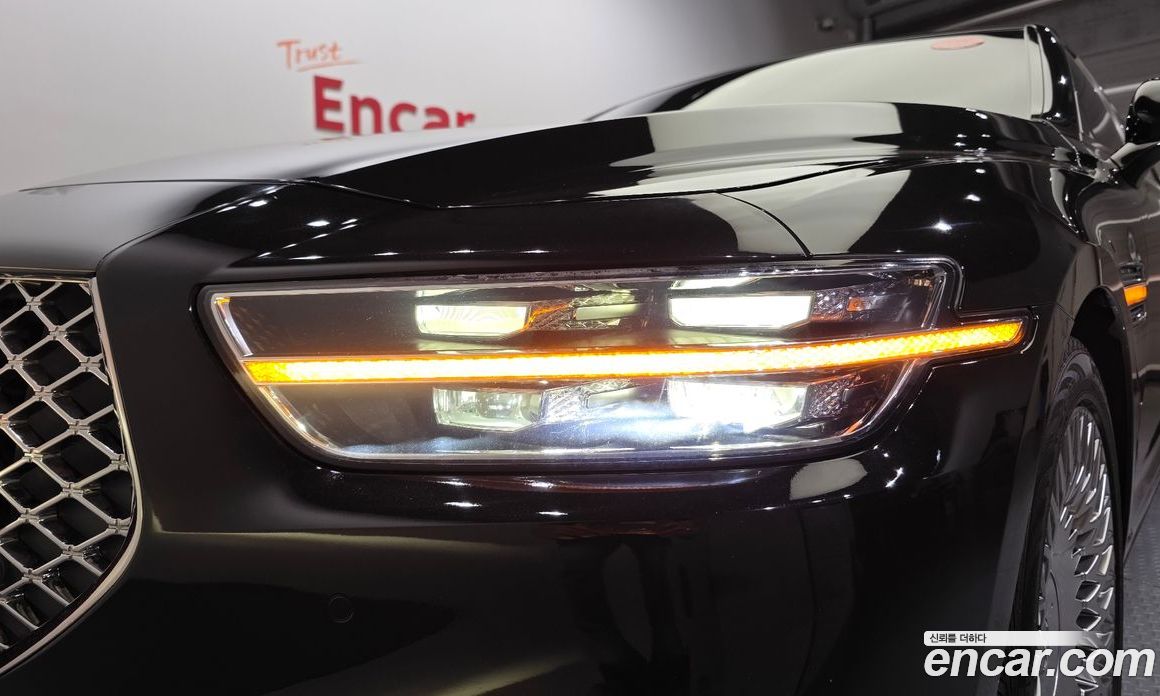 Genesis G90 фото 22