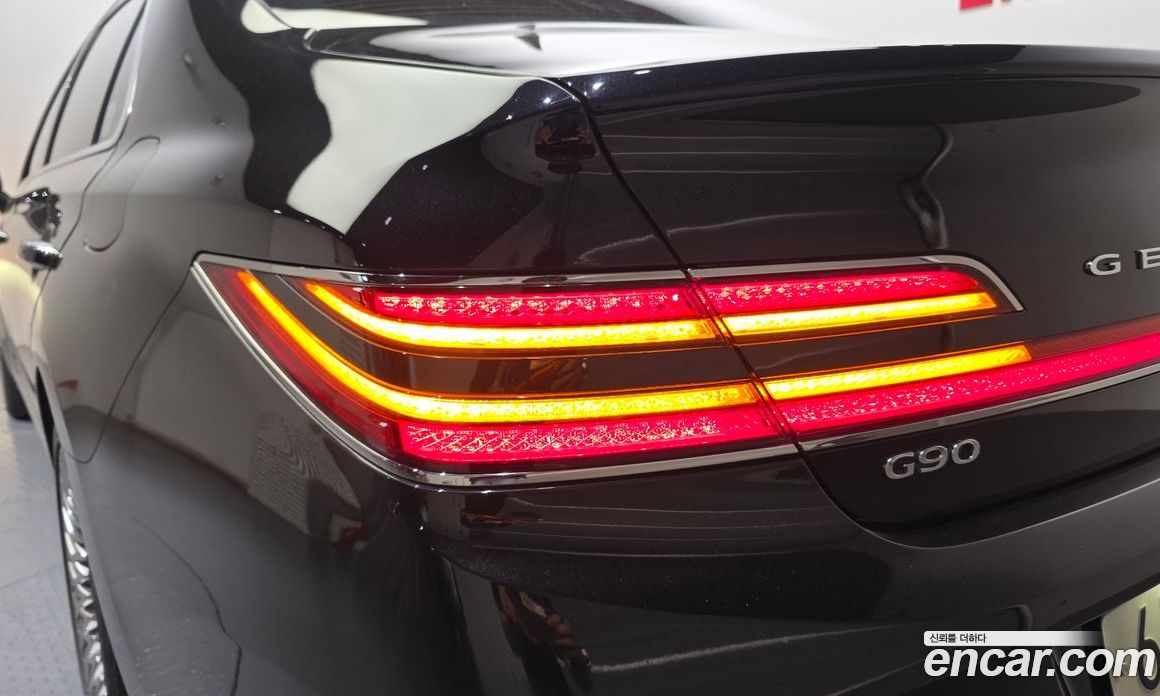 Genesis G90 фото 23