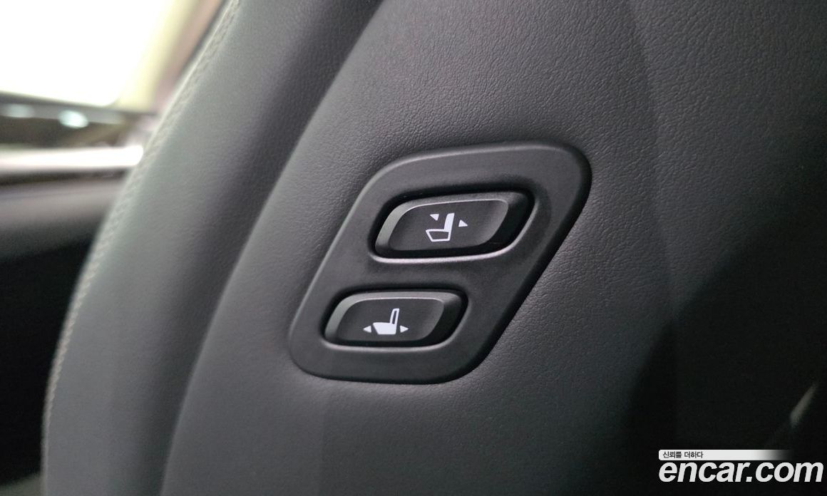 Genesis G90 фото 31