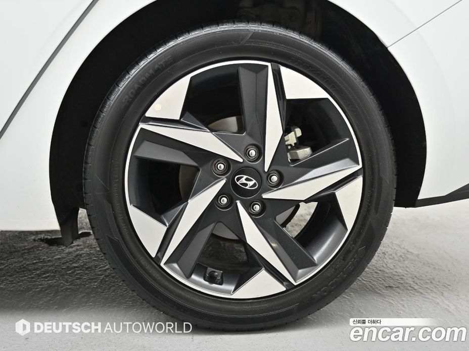 Hyundai Avante Hybrid (CN7) фото 11