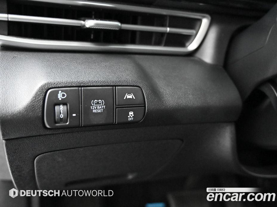Hyundai Avante Hybrid (CN7) фото 12