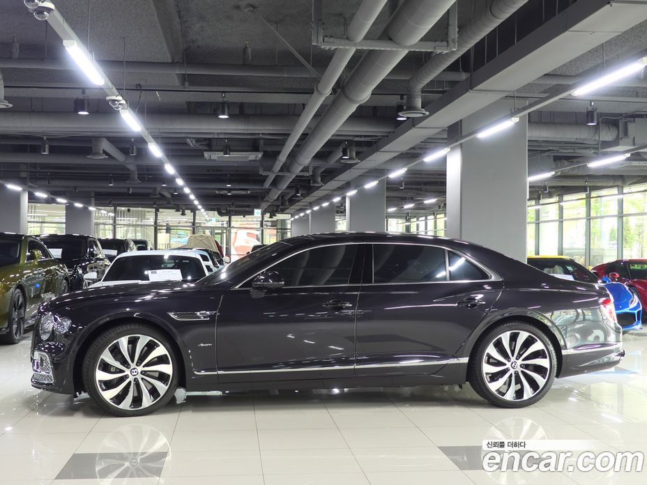 Bentley Flying Spur 3rd Gen фото 2