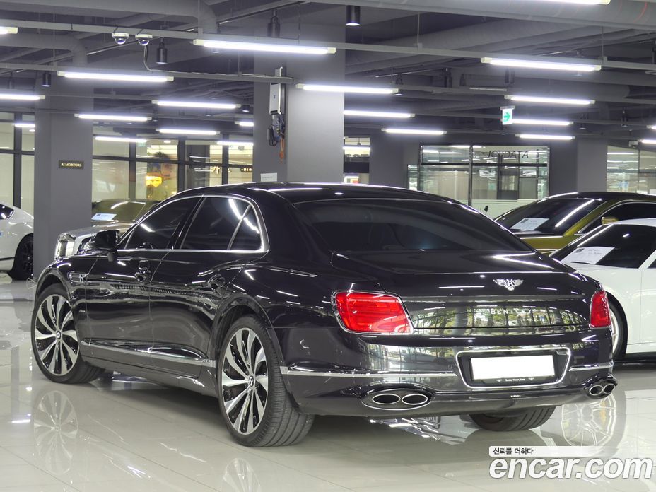 Bentley Flying Spur 3rd Gen фото 3