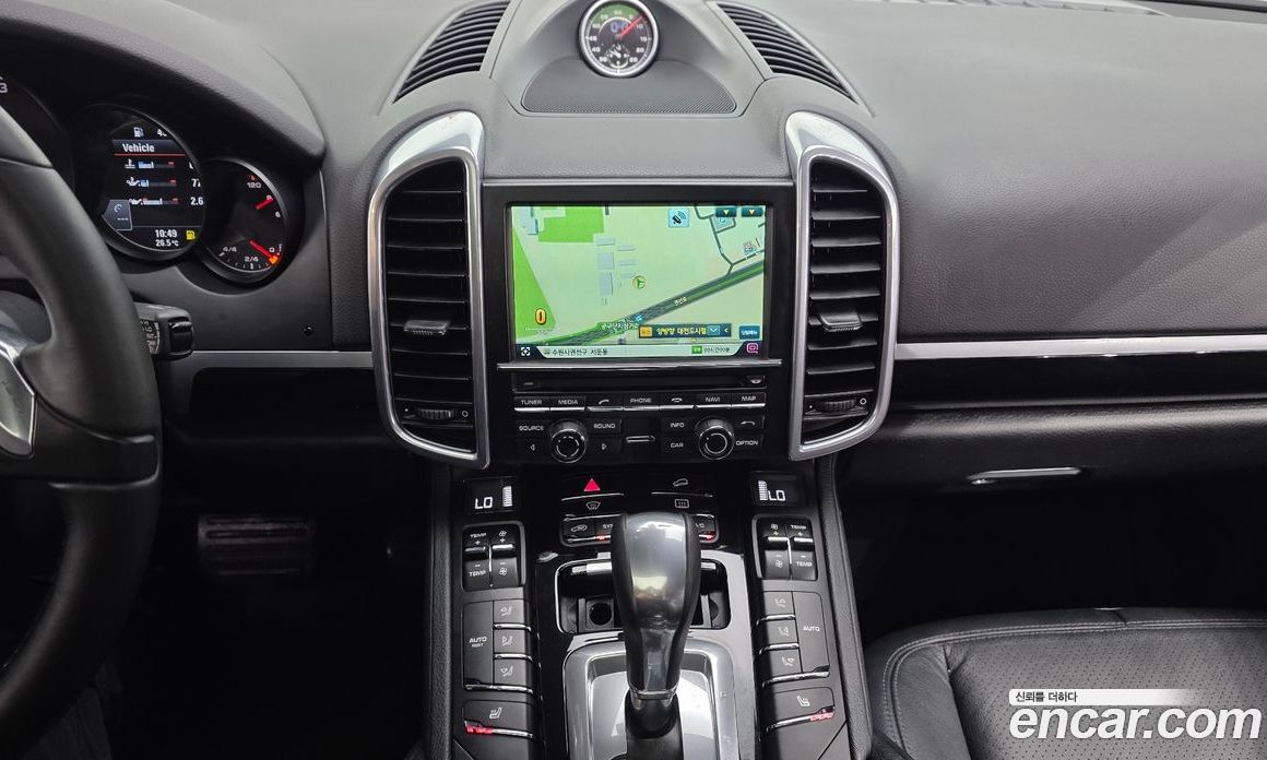 Porsche Cayenne 2nd Gen фото 12