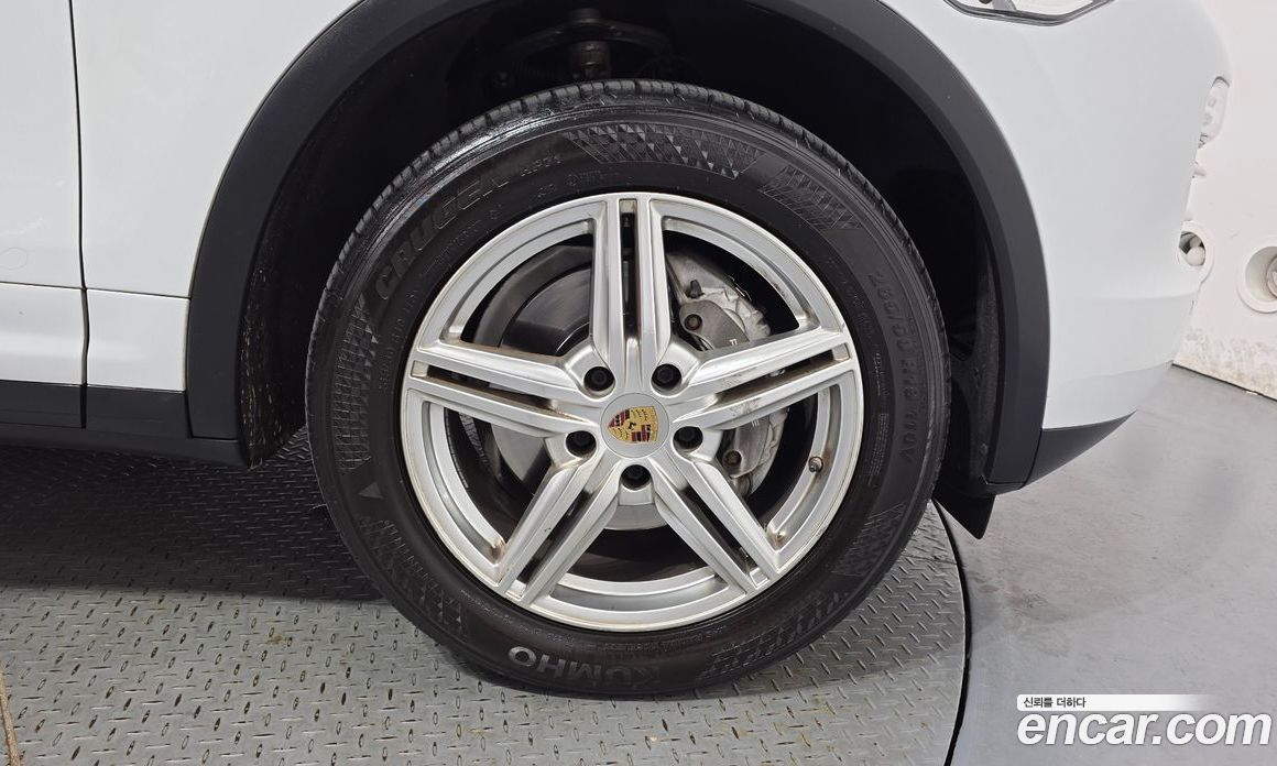 Porsche Cayenne 2nd Gen фото 21