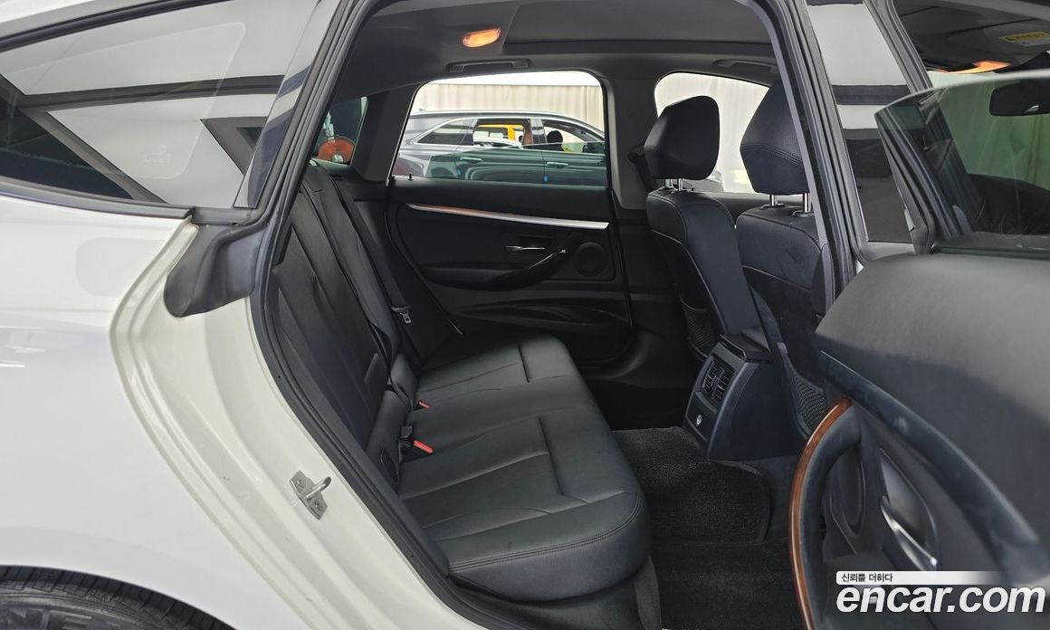 BMW Series GT (F34) фото 12