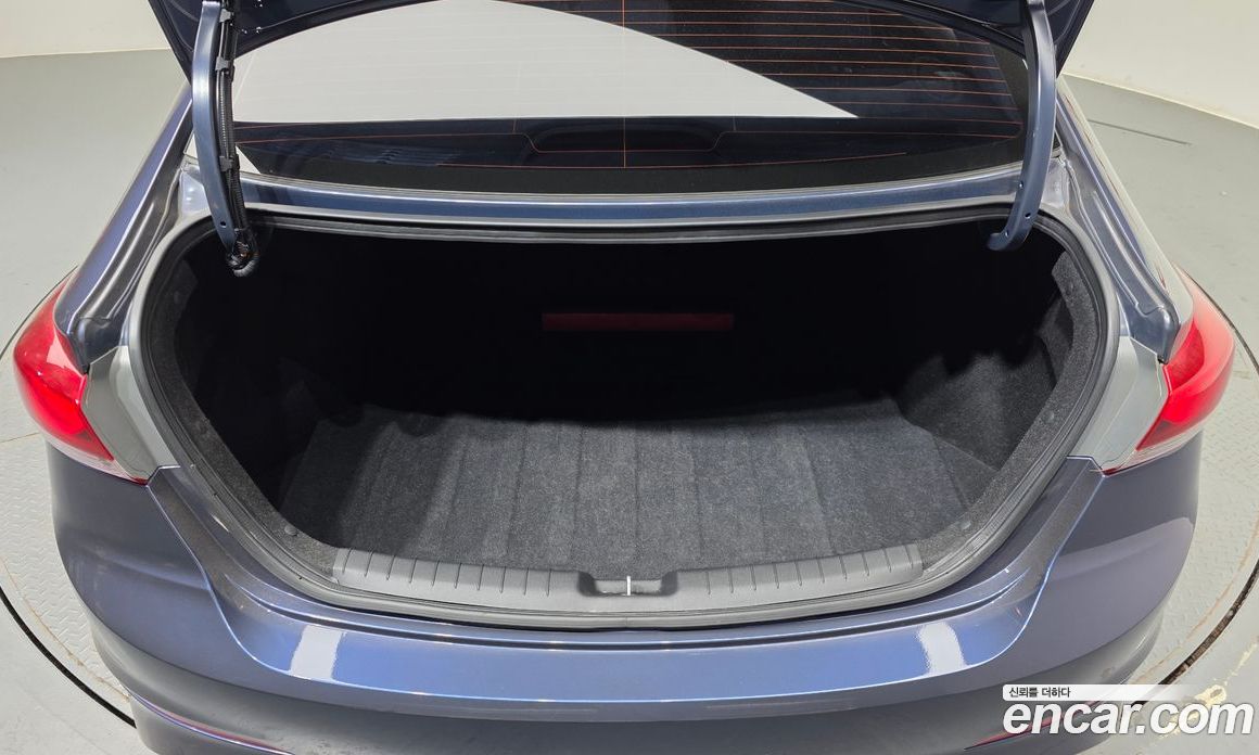 Hyundai Avante (AD) 6th Gen фото 20
