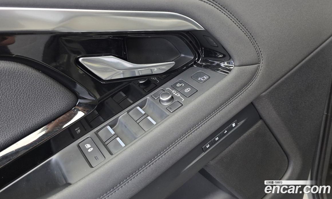 Land Rover Range Rover Evoque 2nd Gen фото 33