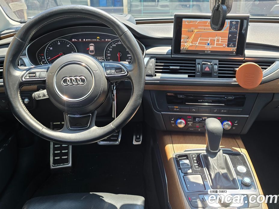 Audi A7 фото 11