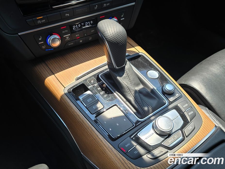 Audi A7 фото 16