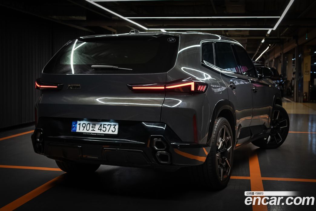 BMW XM (G09) фото 4