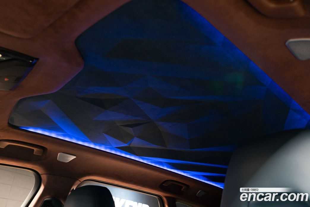 BMW XM (G09) фото 7