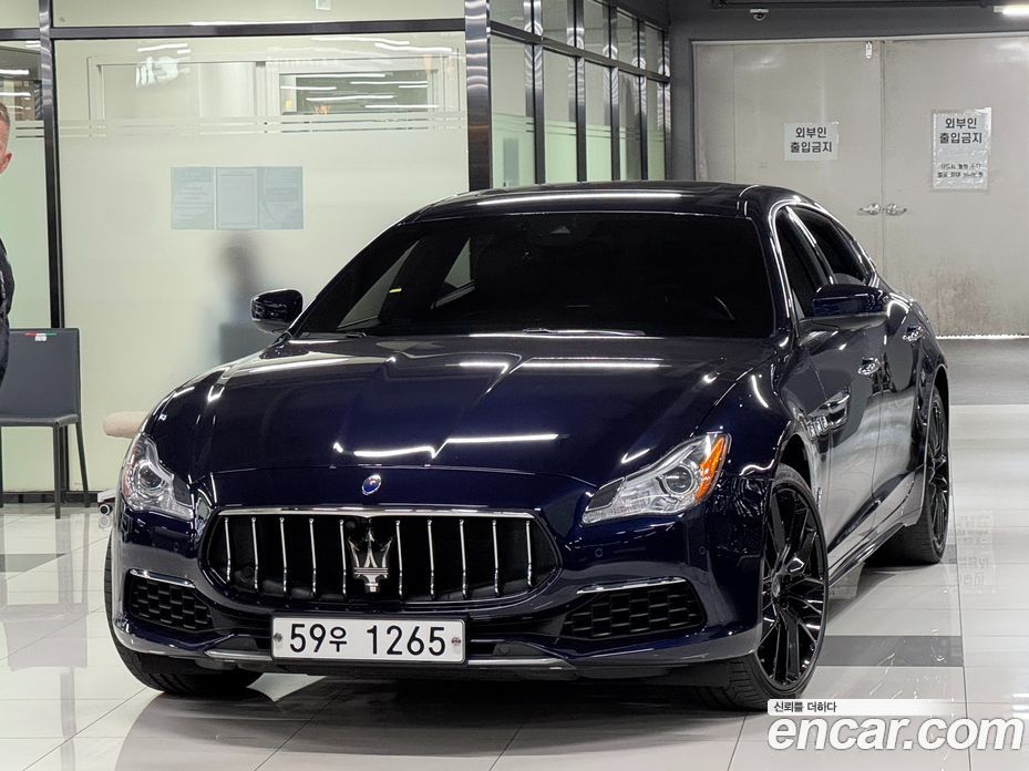 Maserati Quattroporte з Кореї