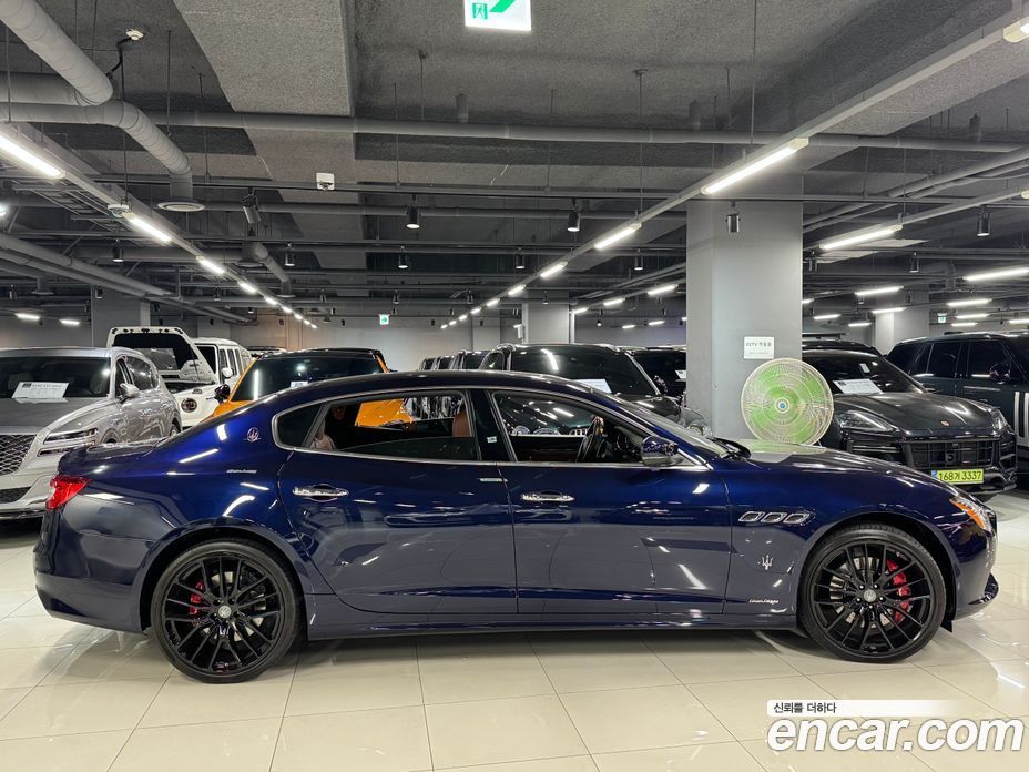 Maserati Quattroporte фото 2