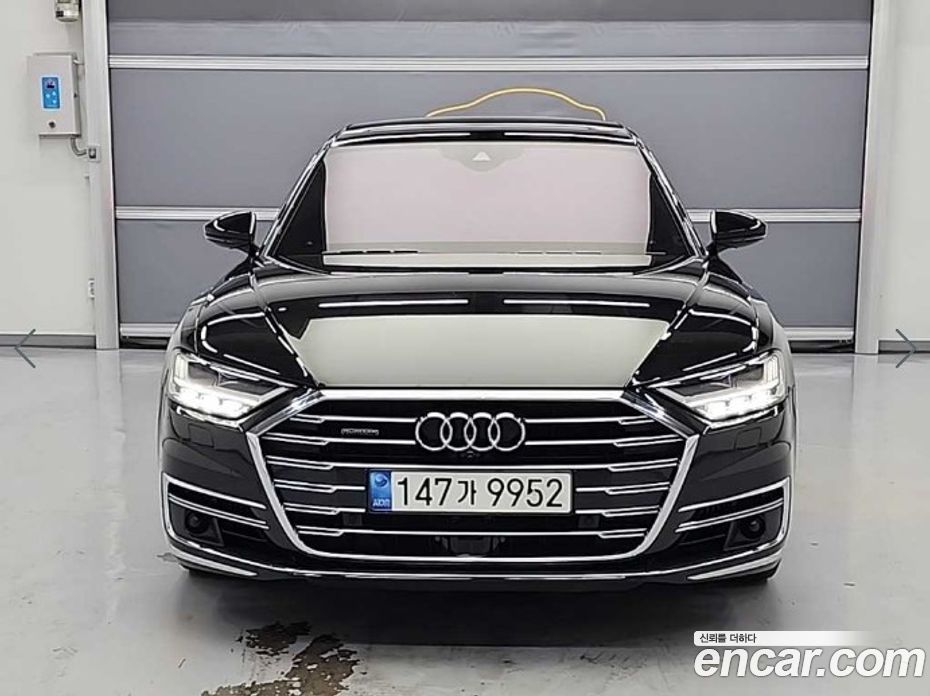 Audi A8 (D5) фото 2