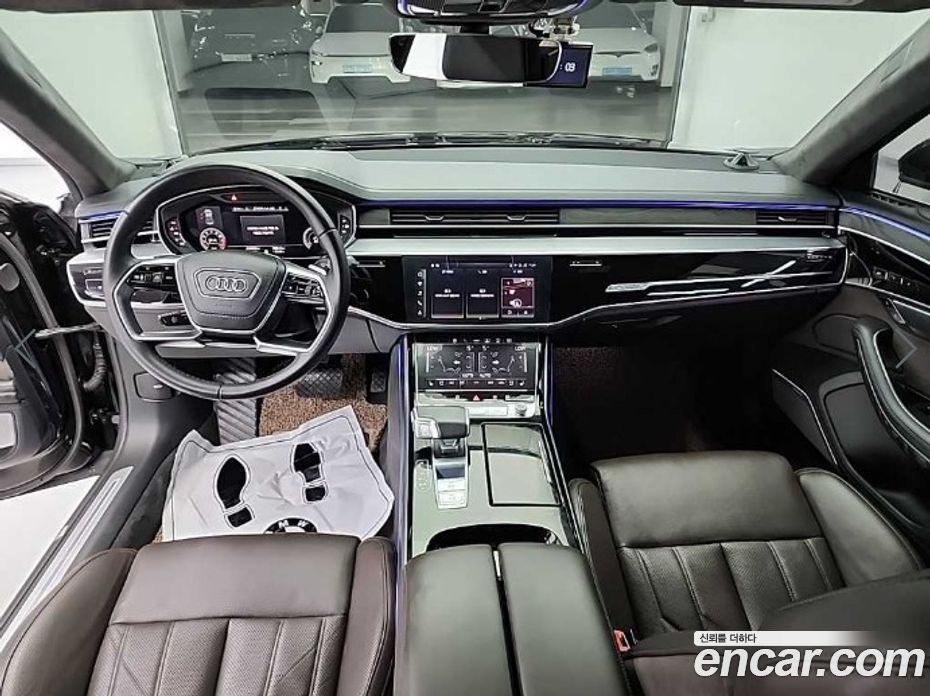 Audi A8 (D5) фото 7