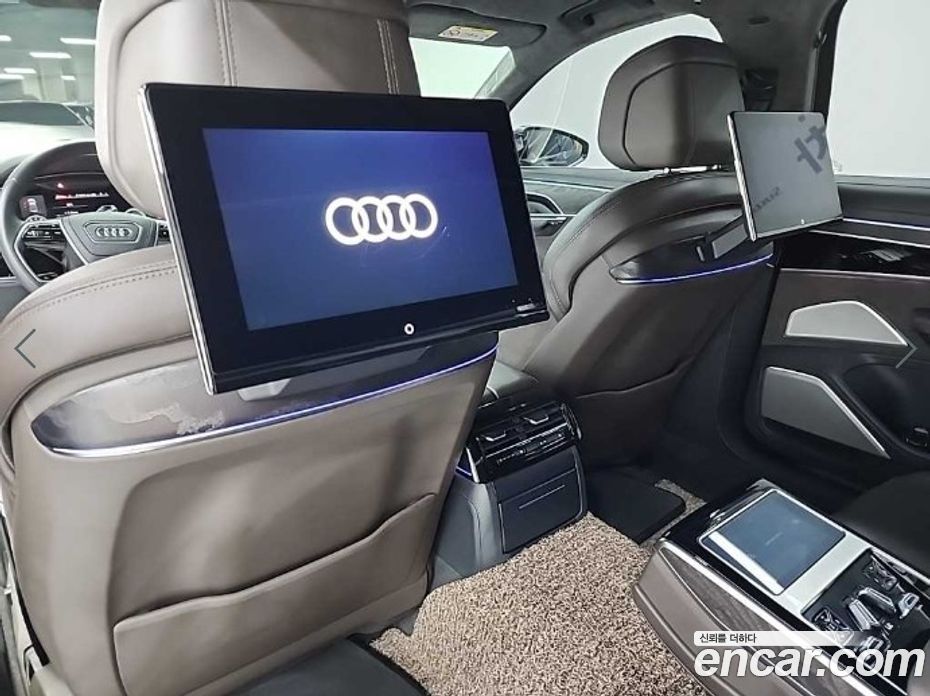 Audi A8 (D5) фото 14