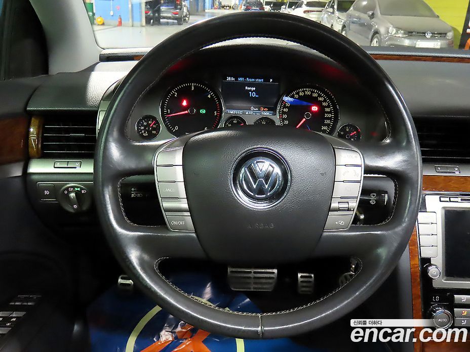 Volkswagen Phaeton фото 14