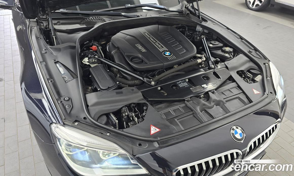 BMW 6-Series (F12) фото 6