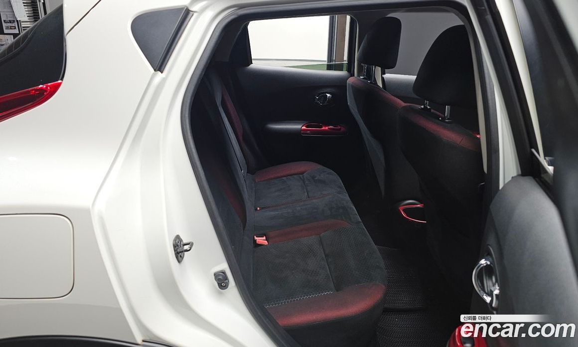 Nissan Juke фото 11