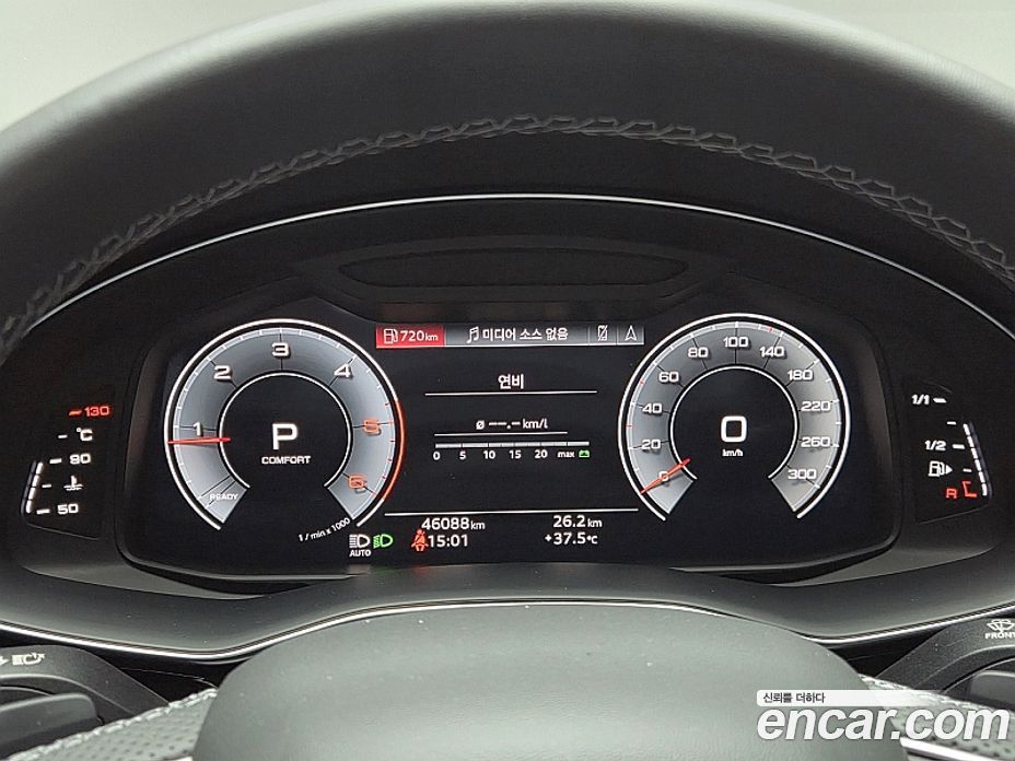 Audi Q7 (4M) фото 8