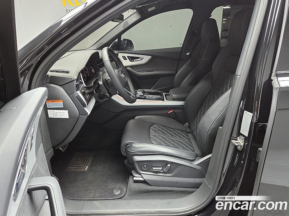 Audi Q7 (4M) фото 12