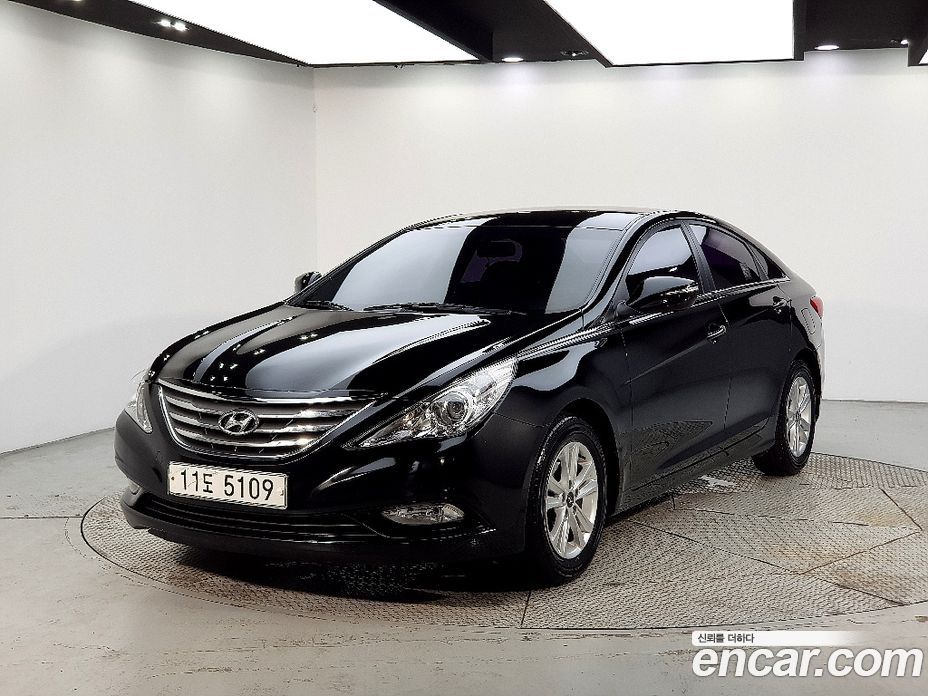 Hyundai Sonata (YF) з Кореї