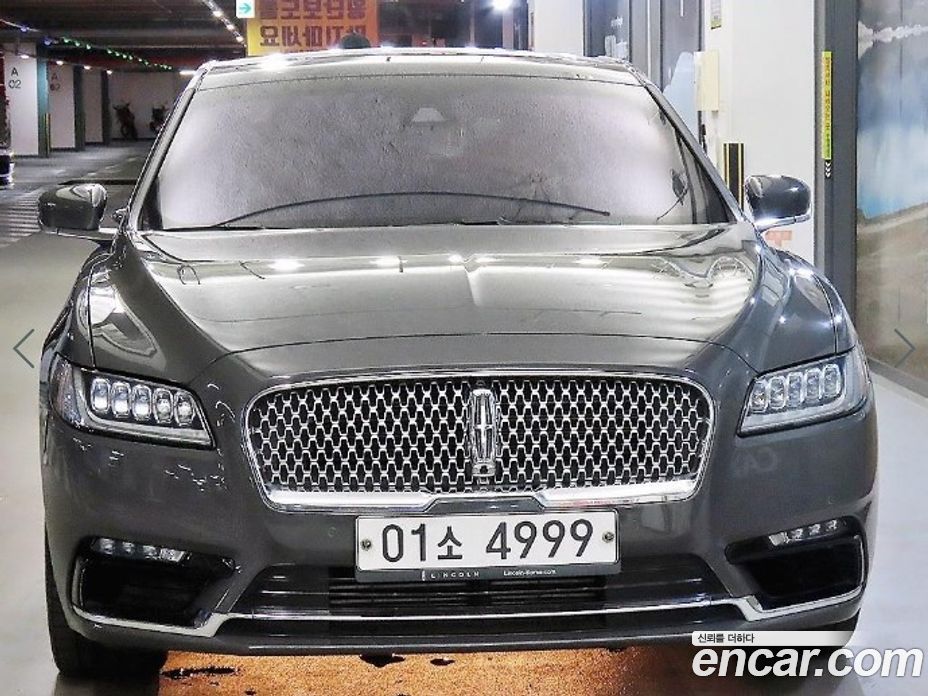 Lincoln Continental 10th Gen фото 2