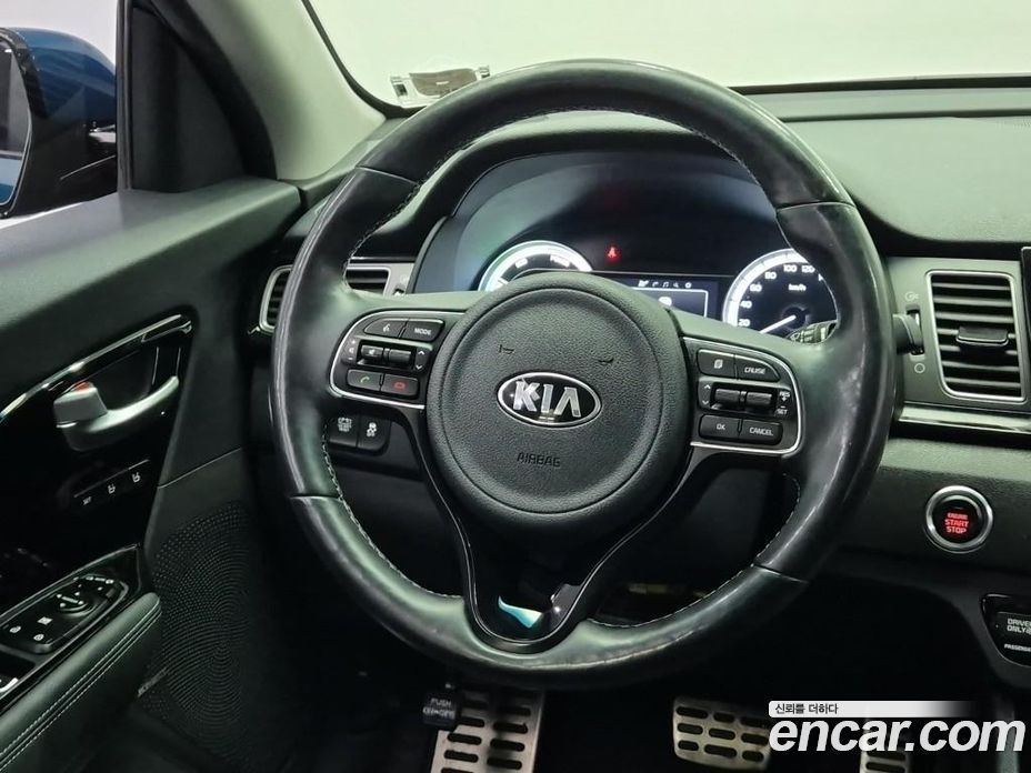 Kia Niro фото 9