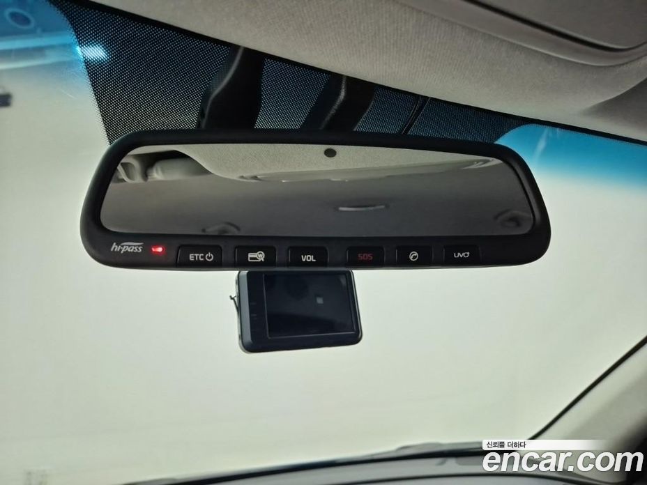 Kia Niro фото 17
