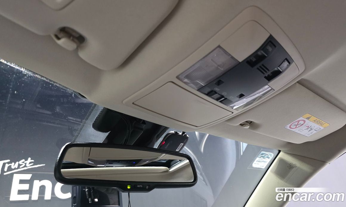 Lexus CT200h фото 18