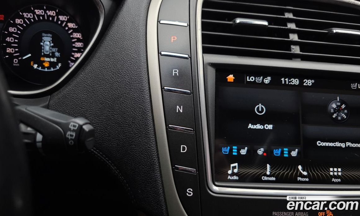 Lincoln MKX 2nd Gen фото 9