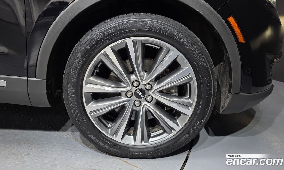 Lincoln MKX 2nd Gen фото 21