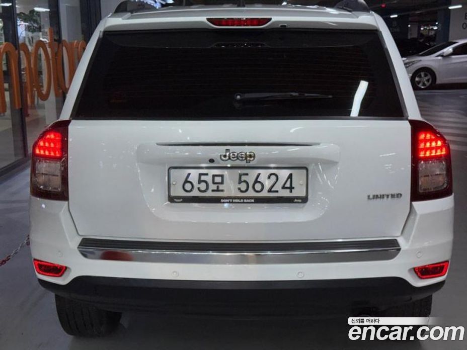 Jeep Compass фото 5