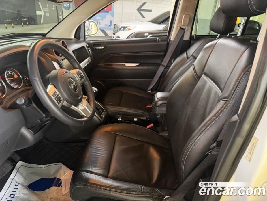 Jeep Compass фото 6