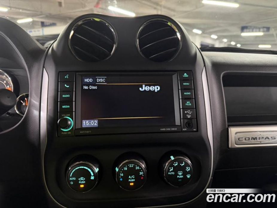 Jeep Compass фото 10