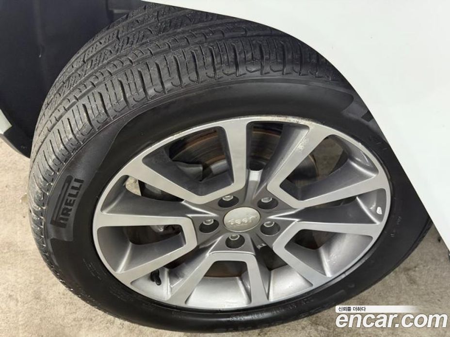 Jeep Compass фото 20