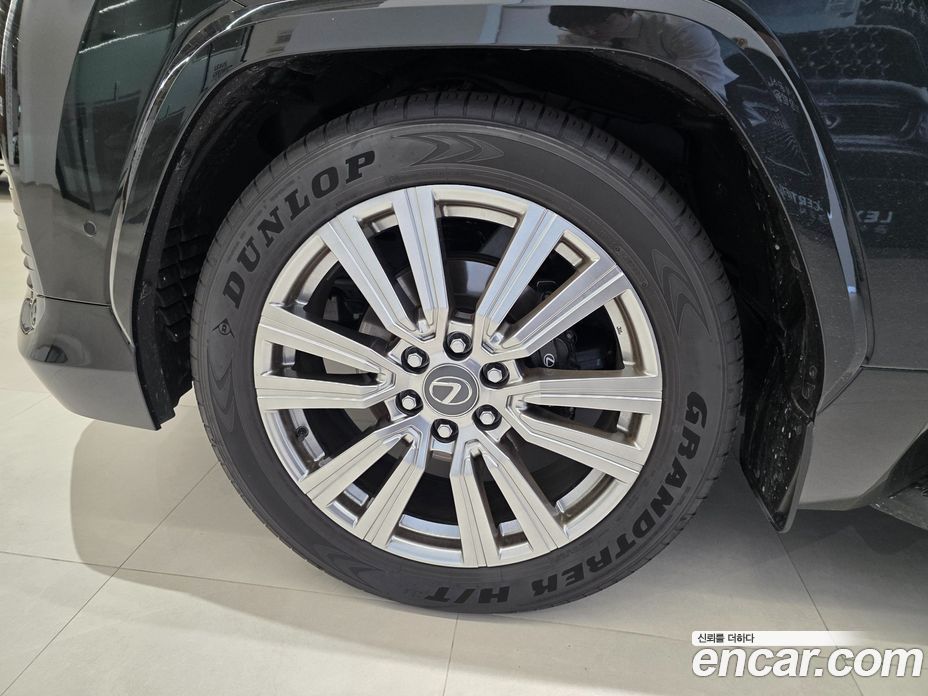 Lexus LX 4th Gen фото 5