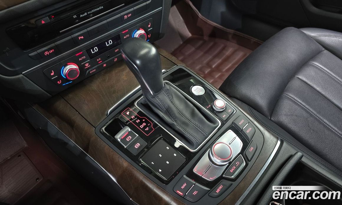 Audi A6 (C7) фото 9