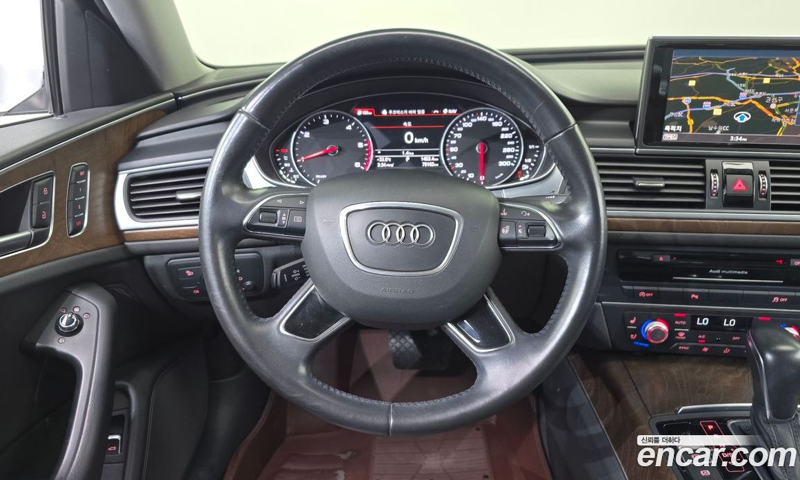 Audi A6 (C7) фото 13